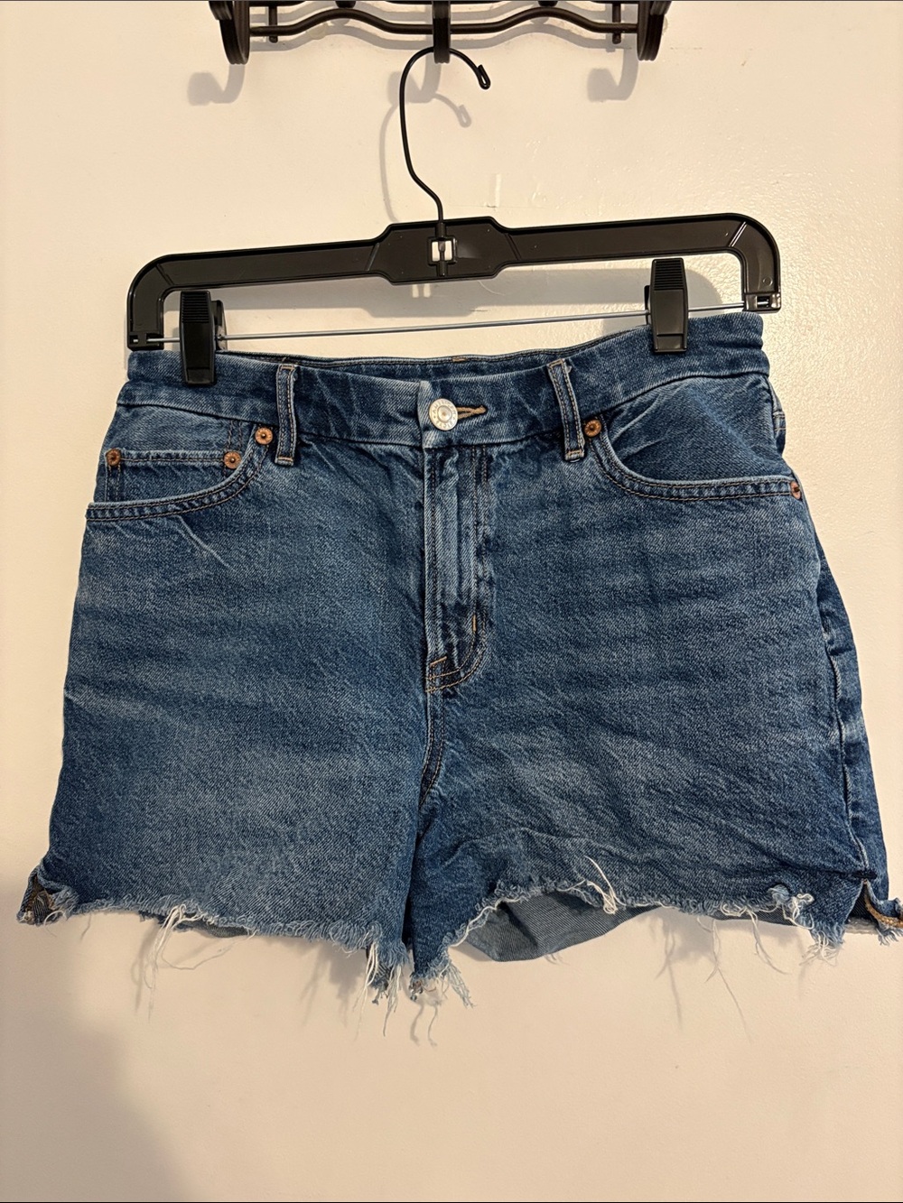 American Eagle High Rise Curvy Relaxed Denim Shorts 4 - Picture 2 of 9